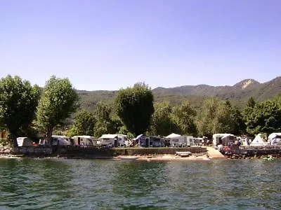 Lago Cala Verde Parque de Campismo